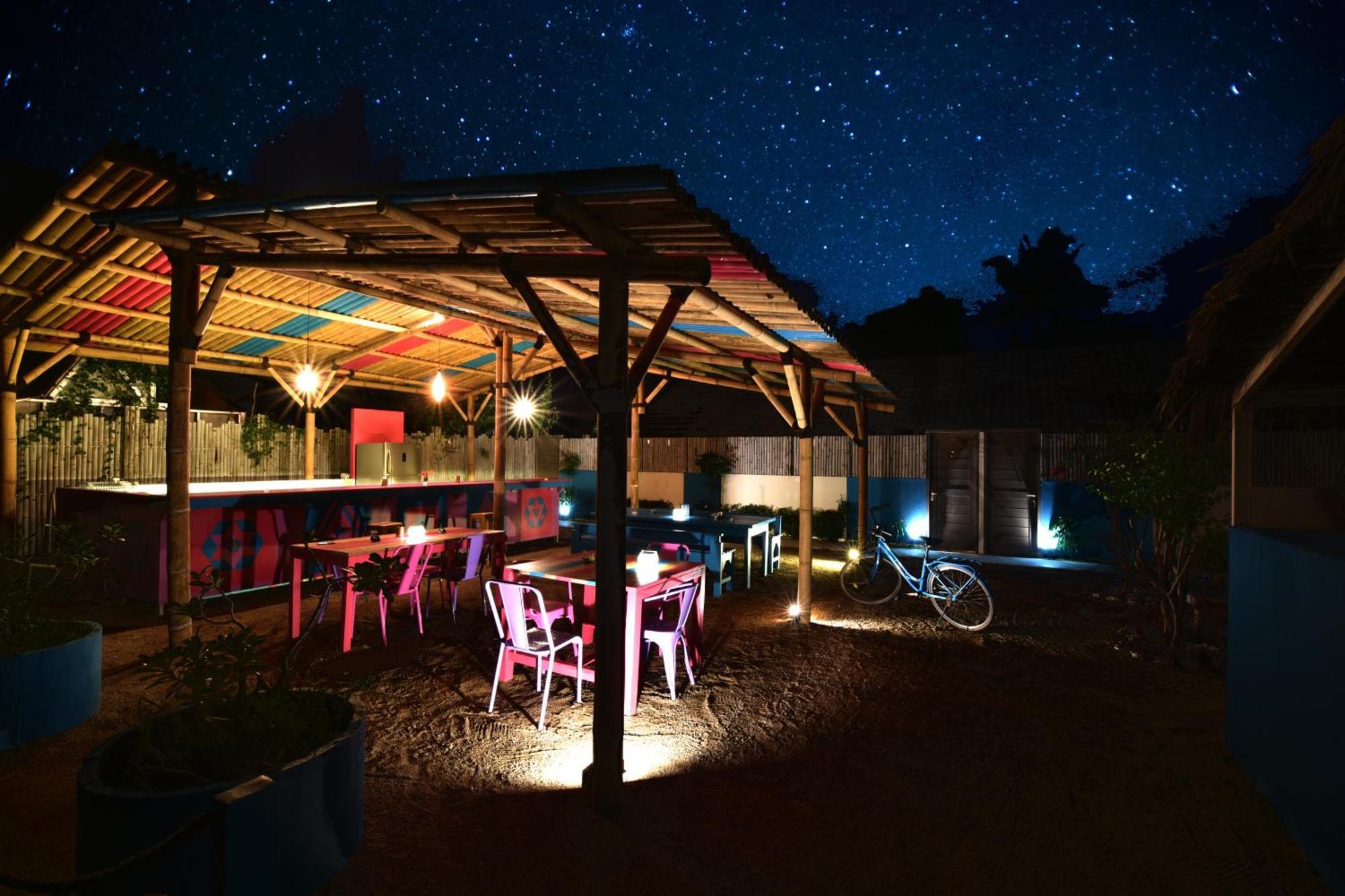 גילי מנו Meno Suites מראה חיצוני תמונה