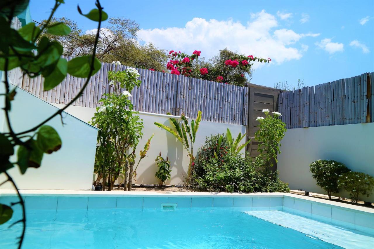 גילי מנו Meno Suites מראה חיצוני תמונה